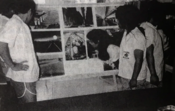 外秘約我下海捕魚