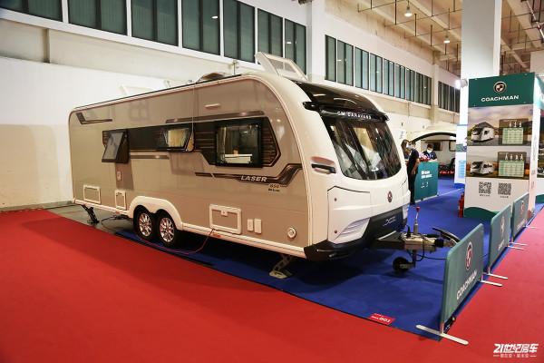 車長超7.8米，自重1噸多！英國COACHMAN拖掛房車