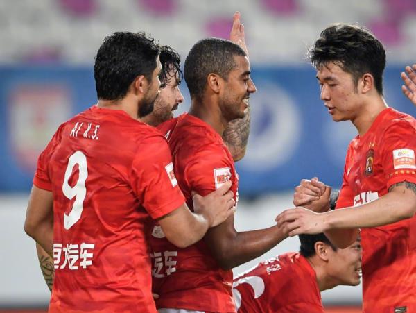 球迷為廣州隊謀新出路！和廣州城合併組超級球隊