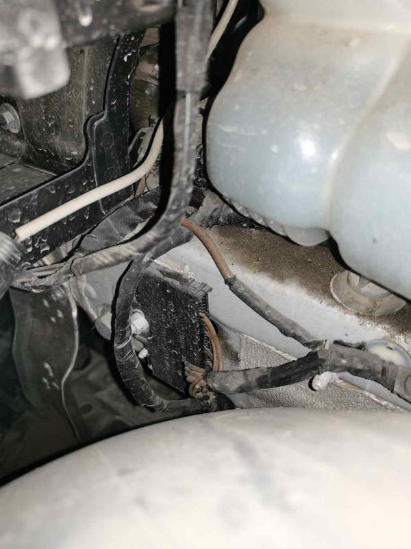 樓頂“急售”的寶馬X1敢不敢買？檢測師：從哪來回哪去