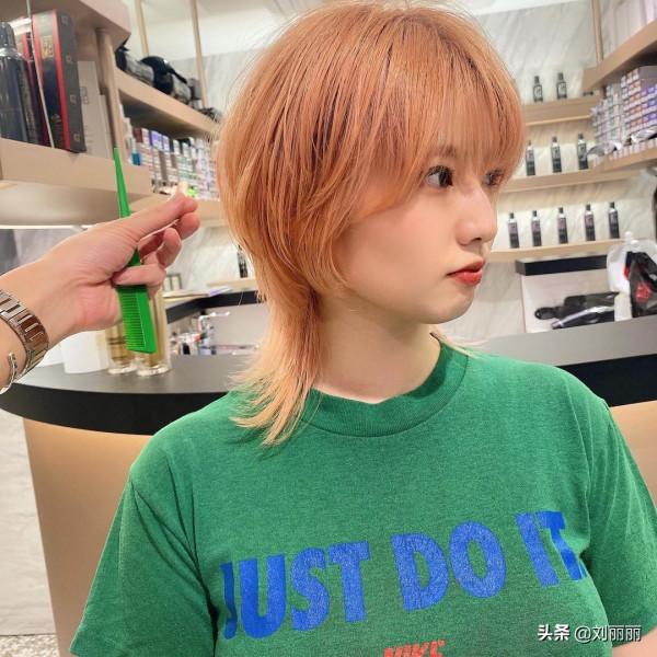 元旦爆款髮型分享，氣質燙髮洋氣卷，特色短髮顯白染