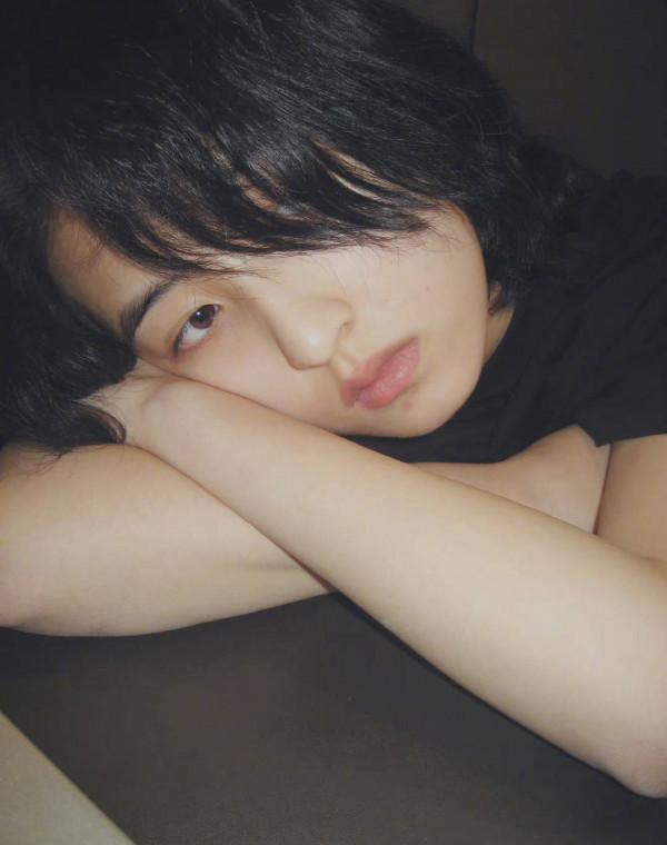 張子楓新發型少女感滿滿，素顏清純面板狀態絕佳