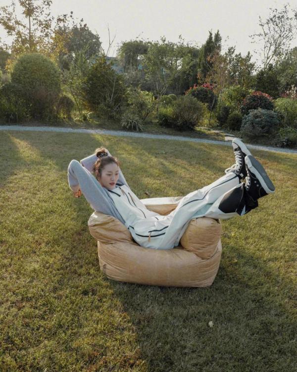 許昕探班劉雯，一時不知道該羨慕誰！原來最害羞的卻是她？