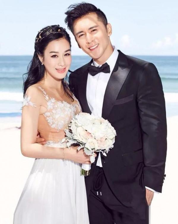 圖她美、圖她風韻猶存?這5位“嫁”給“阿姨”的男星到底圖啥? 圖她美、圖她風韻猶存?這5位“嫁”給“阿姨”的男星到底圖啥?