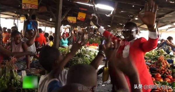 非洲貧民窟高質量人士的裝B生活:再窮都要置辦一身好行頭去顯擺 非洲貧民窟高質量人士的裝B生活:再窮都要置辦一身好行頭去顯擺