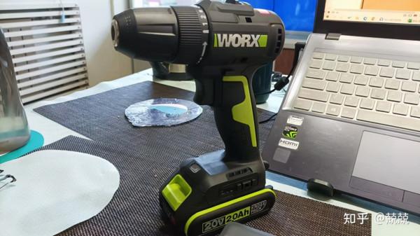 為什麼我會說你需要一個電鑽？方便好用的威克士WE212測評