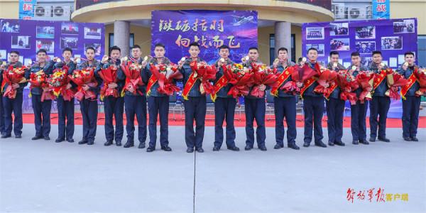 編組單飛成功！這些學員在藍天之上迎來&OpenCurlyDoubleQuote;成人禮&rdquo;