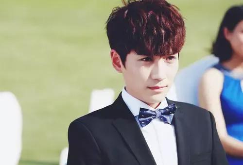 朱一龍:配角逆襲成主角 朱一龍:配角逆襲成主角