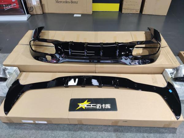 蘋果樹的徽章，賓士GT50改裝GT63 S先型特別版包圍、黃色安全帶