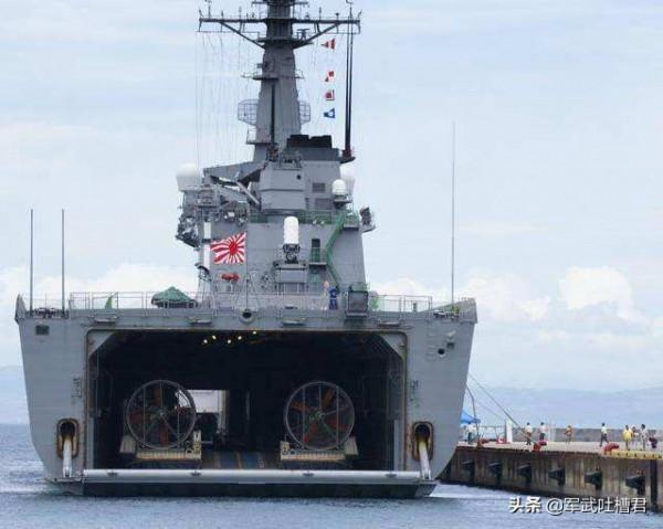 日本海自抵達湯加，兩棲登陸裝備超過071，救援背後更像一場演習