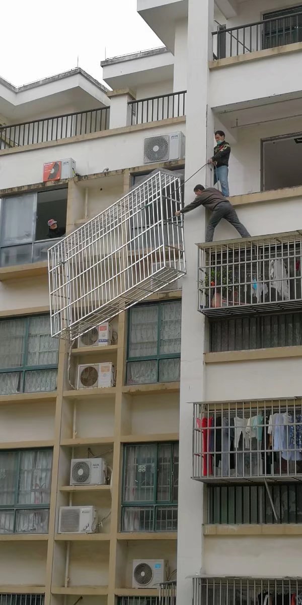 我的樓上鄰居 我的樓上鄰居