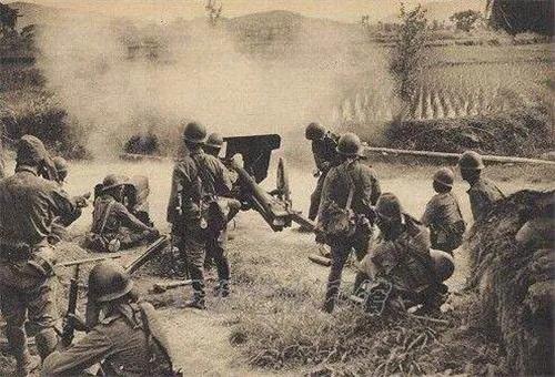 狙擊手在火中苦忍兩個小時，等到了得意忘形的日軍師團長官