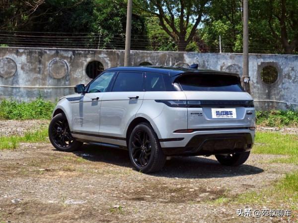 有顏值之後，空間也變得更寬敞，試駕路虎攬勝極光L