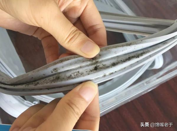 冰箱總是結冰,佔空間又耗電怎麼辦?學會這一招,冰箱乾淨又省電 冰箱總是結冰,佔空間又耗電怎麼辦?學會這一招,冰箱乾淨又省電