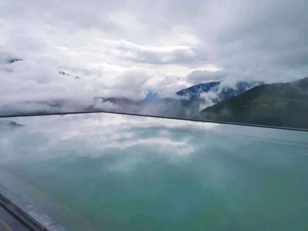 兩天一夜打卡川內新地標!雪山溫泉霧凇一站get,去顏值正巔峰 兩天一夜打卡川內新地標!雪山溫泉霧凇一站get,去顏值正巔峰