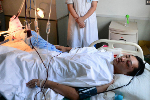 他是90後最美學警,20歲因救輕生者雙腿被扎斷,今娶最美護士為妻 他是90後最美學警,20歲因救輕生者雙腿被扎斷,今娶最美護士為妻