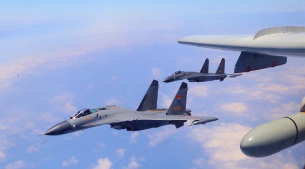 11月24日,印軍住蔬菜大棚?菲律賓反咬中國;解放軍連續24天巡島 11月24日,印軍住蔬菜大棚?菲律賓反咬中國;解放軍連續24天巡島