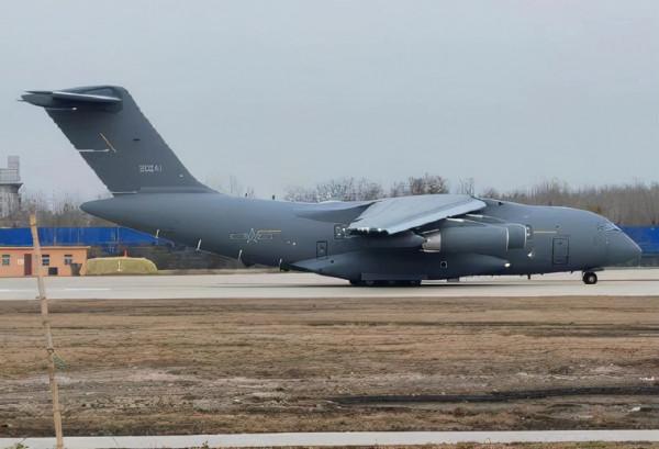 解放軍運-20加油機完成首次公開亮相，戰力倍增器非浪得虛名