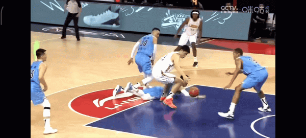 88-99！林書豪0分&plus;1人上雙&plus;1節三違體，裁判來幫忙，記者被驅逐