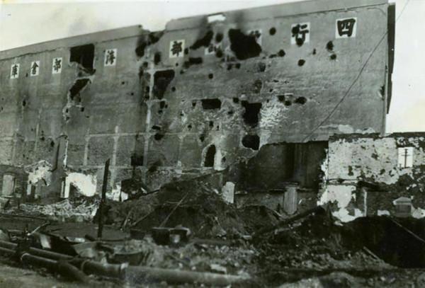 淞滬會戰，中日首場大決戰，中方死傷33萬人，日方死傷6萬餘人