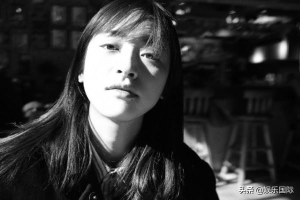 沈月曬美照 甜笑展現日系少女氣息