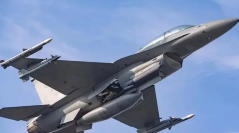臺軍方向美採購戰機卻發現彈藥被卡 網友諷：有煙沒火