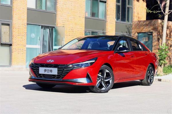 最大扭矩211N·m,最低油耗5.2L!這款車智慧科技配置全 最大扭矩211N·m,最低油耗5.2L!這款車智慧科技配置全