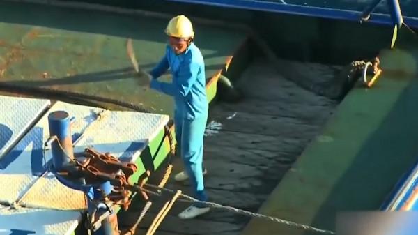 引韓國總統親自辯護:殘忍血腥的中韓漁船,震撼兩國的屠殺事件 引韓國總統親自辯護:殘忍血腥的中韓漁船,震撼兩國的屠殺事件