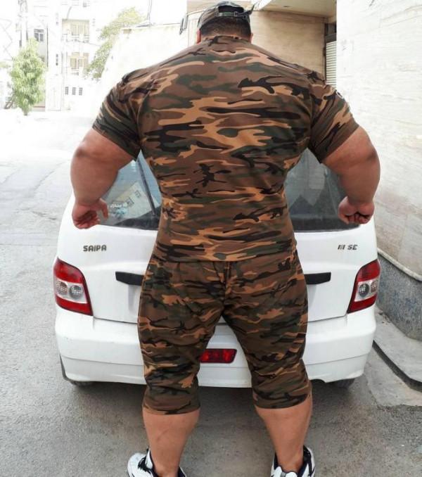 伊朗綠巨人口無遮攔惹麻煩,大塊頭的背後,有一顆柔軟的心 伊朗綠巨人口無遮攔惹麻煩,大塊頭的背後,有一顆柔軟的心