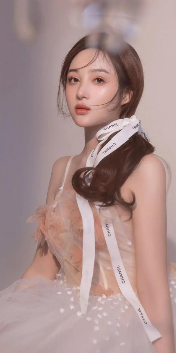 「哈尼克孜」祥光萬里畫依依