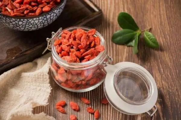 今日冬至（內藏吉祥“三保”）