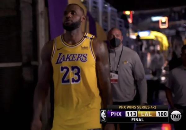 NBA奇葩的資料：韋德腮周長42釐米，詹姆斯季後賽場均攤手2.83次