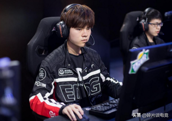 Deft拿下千萬合同?Huanfeng直播不服,但兩人差距真的很大 Deft拿下千萬合同?Huanfeng直播不服,但兩人差距真的很大