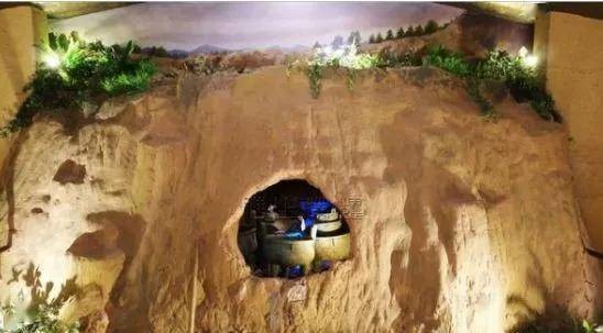 2003年，5位村民挖出27件國寶，揭開西周歷史疑案，政府獎勵20萬