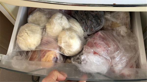 曬曬我婆婆家的囤貨,一應俱全,半年不出門都餓不著,網友:羨慕 曬曬我婆婆家的囤貨,一應俱全,半年不出門都餓不著,網友:羨慕