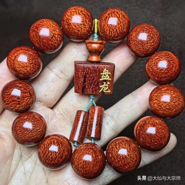 小葉紫檀的六大絕美紋理，你見過幾種？魚鱗、火焰、雞血、金星？