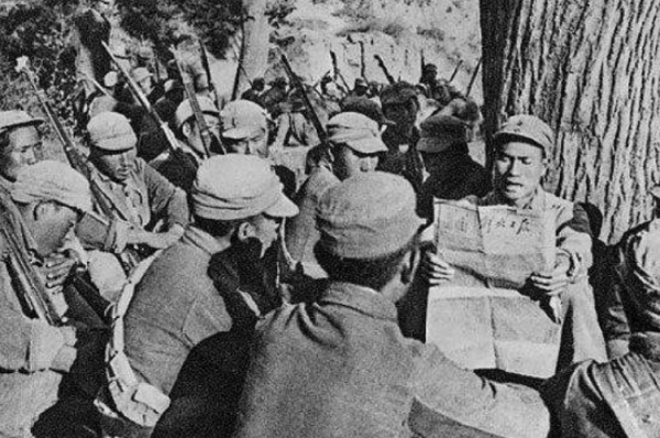 他是地主家的孩子，後加入國民黨，犧牲時是八路軍抗日聯軍副司令