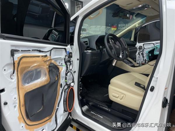 豐田威爾法隔音改裝藍金剛+紅派 理想的隔音效果就要這樣做 豐田威爾法隔音改裝藍金剛+紅派 理想的隔音效果就要這樣做