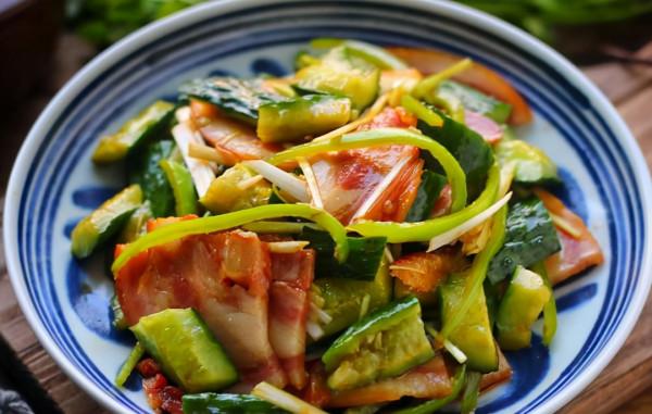 山東70後夫妻，年夜飯必備的5道菜，營養又解饞，如今卻遭人冷落
