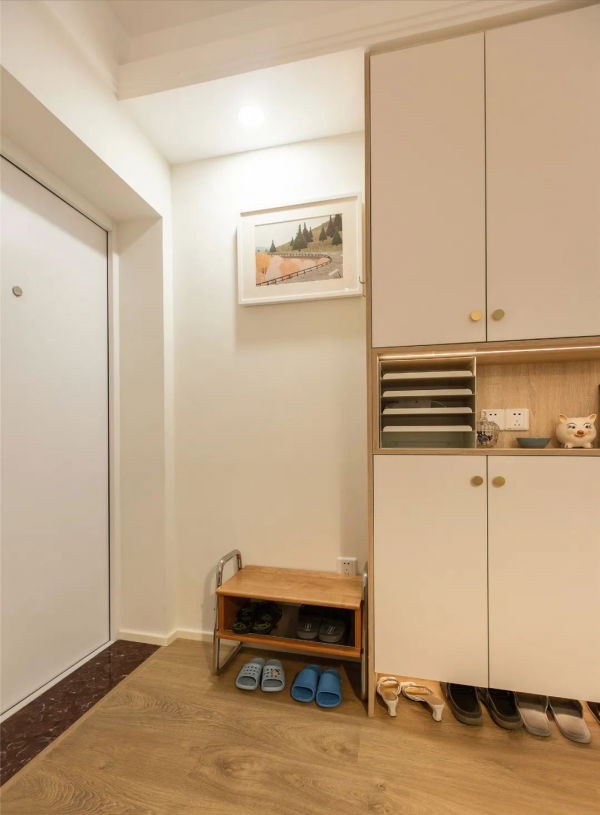 135m²北歐輕復古風三居，開放式廚房+吧檯，讓生活更有情調