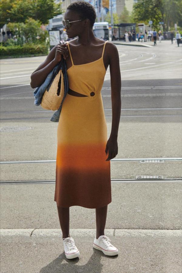 2022春:源自地中海的綺麗風景,Sandro 演繹出與生俱來的法式魅力 2022春:源自地中海的綺麗風景,Sandro 演繹出與生俱來的法式魅力