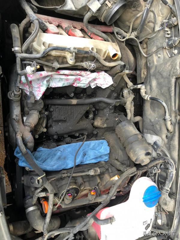 奧迪A6L 2&period;4L V6發動機漏機油通病大合集！