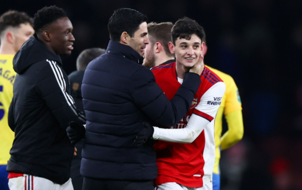 巴薩一邊出售球員，一邊關注年輕小將，帕蒂諾如何選擇