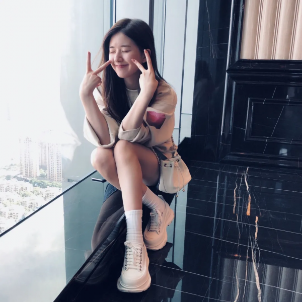 158cm的趙露思，照她這麼穿，沒人能甜過你