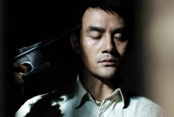 26歲紅軍旅長黃克功槍殺16歲女友，毛主席，打兩槍還能是走火嗎？