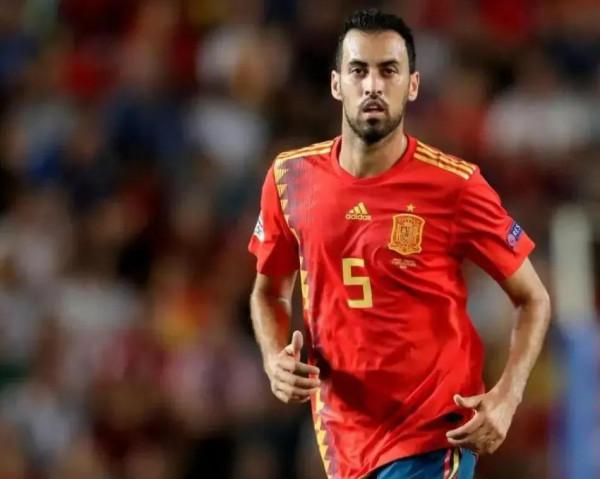 最被低估的五位中場球員!有些球員生不逢時,有些甘當配角 最被低估的五位中場球員!有些球員生不逢時,有些甘當配角