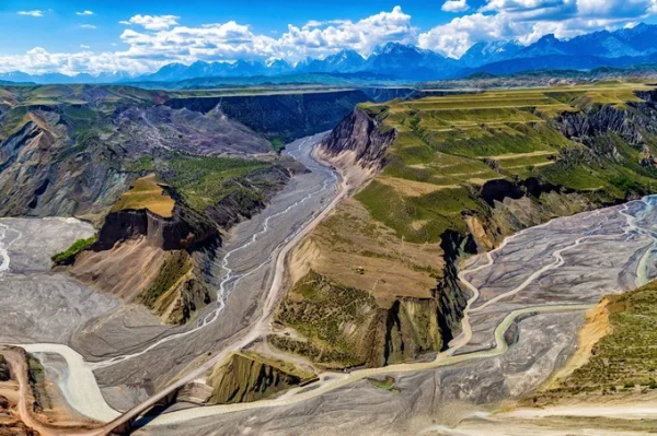 新疆風景最美的10條公路,你心動哪一條? 新疆風景最美的10條公路,你心動哪一條?