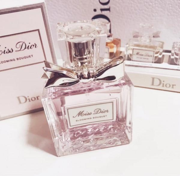 什麼香水好聞又持久?這5款才最受女生喜愛的系列,你集齊了嗎? 什麼香水好聞又持久?這5款才最受女生喜愛的系列,你集齊了嗎?