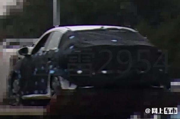 奇瑞全新轎車諜照，配溜背設計，尺寸比速騰大，1.6T動力超2.0T