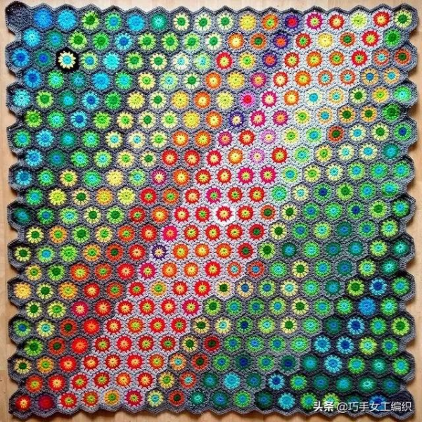 鉤編留下太多的零線，幾十種六角的鉤法，讓你家美出花來